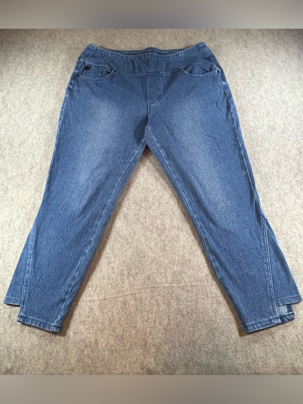 Belle by Kim Gravel Flexibelle Pull-On Ankle Jeans Size 16 High Low Hem
